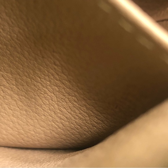 Louis Vuitton Monogram Cosmetic Pouch - Picture 10 of 10